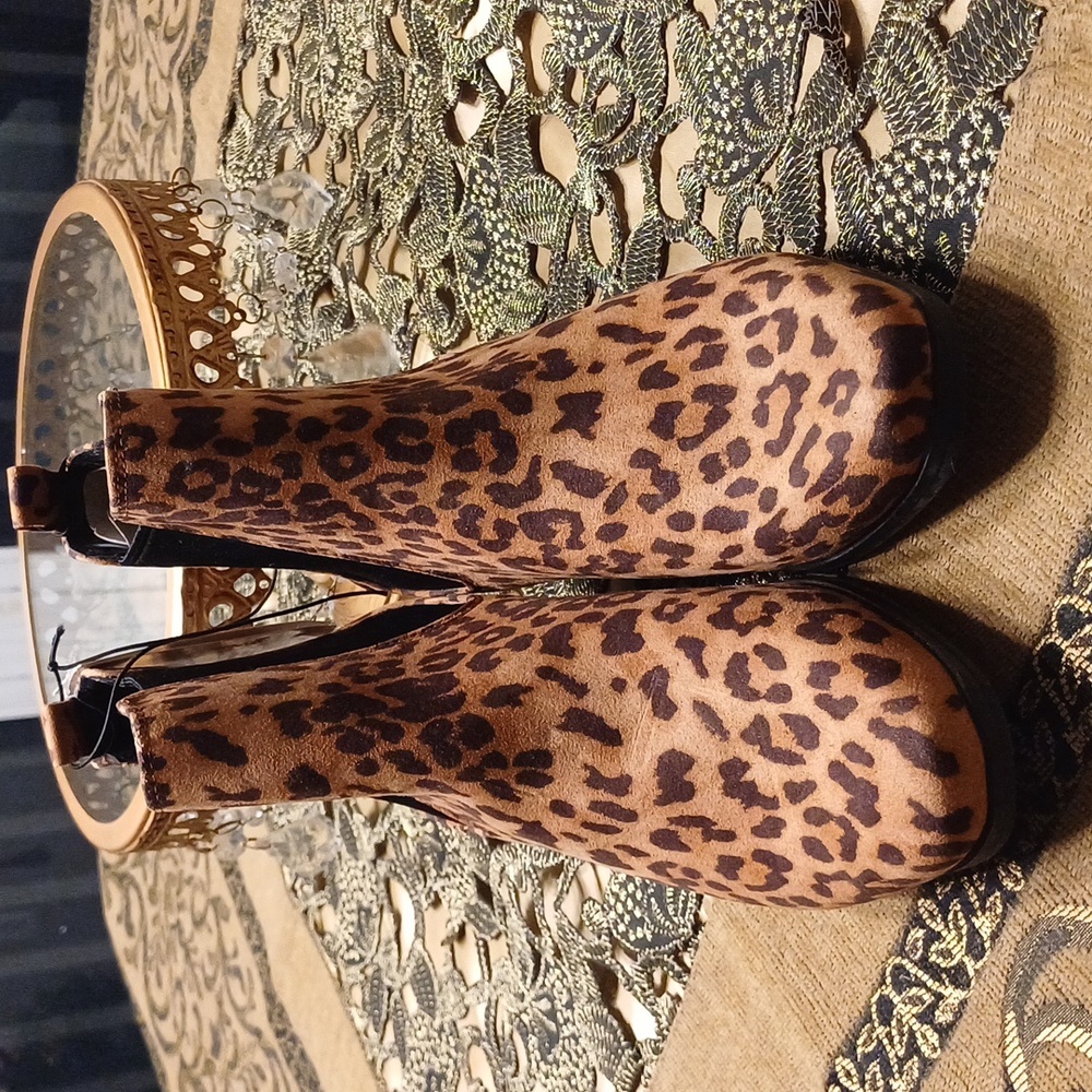A new day women shoes New with tag